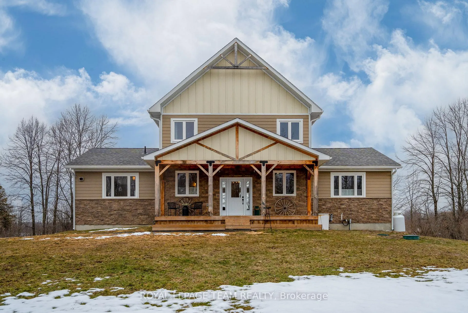 Front of 691 Rideau River Road