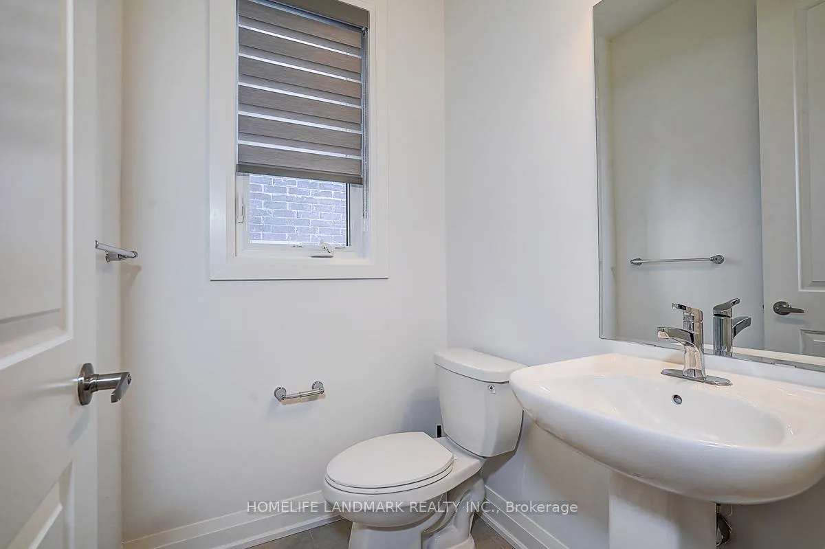 Photo 4 of 1404 Mockingbird Square, Pickering, Rural Pickering — HOMEH