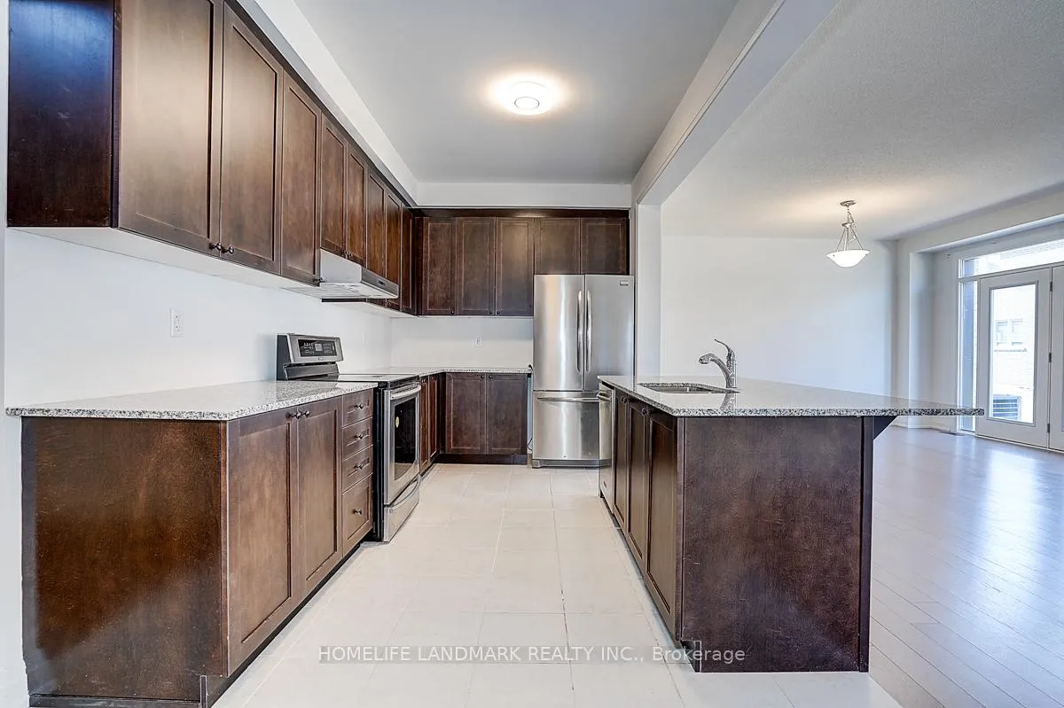 Photo 6 of 1404 Mockingbird Square, Pickering, Rural Pickering — HOMEH
