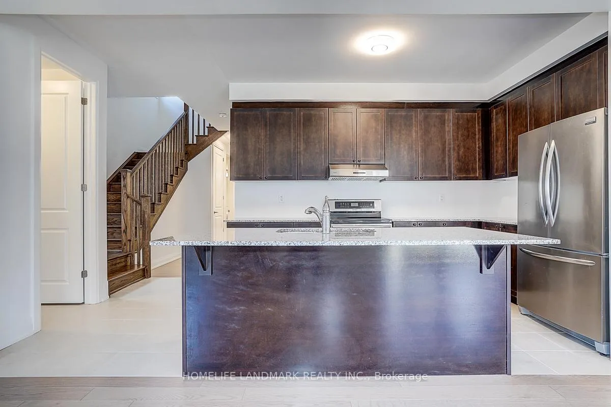 Photo 7 of 1404 Mockingbird Square, Pickering, Rural Pickering — HOMEH