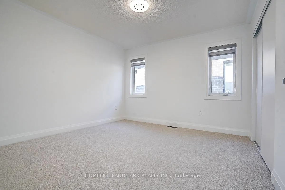 Photo 24 of 1404 Mockingbird Square, Pickering, Rural Pickering — HOMEH