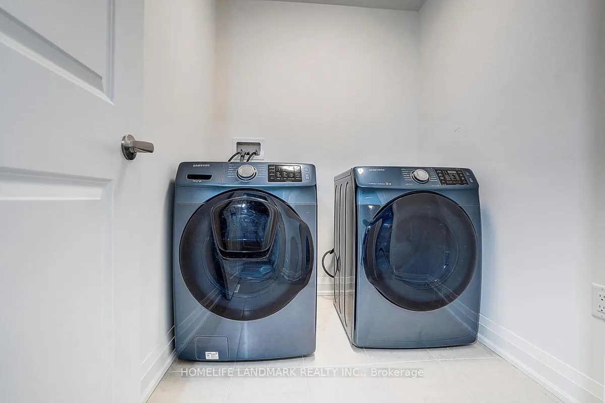 Photo 30 of 1404 Mockingbird Square, Pickering, Rural Pickering — HOMEH