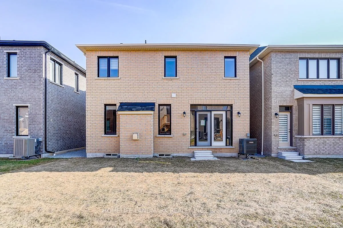 Photo 35 of 1404 Mockingbird Square, Pickering, Rural Pickering — HOMEH