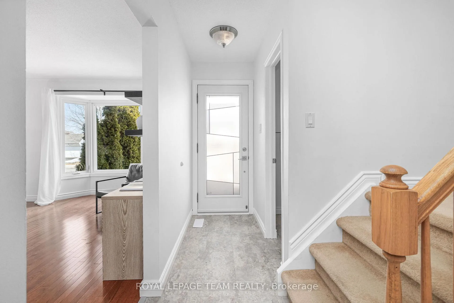 Photo 4 of 28 Conover Street, Ottawa, Craig Henry/Woodvale — HOMEH