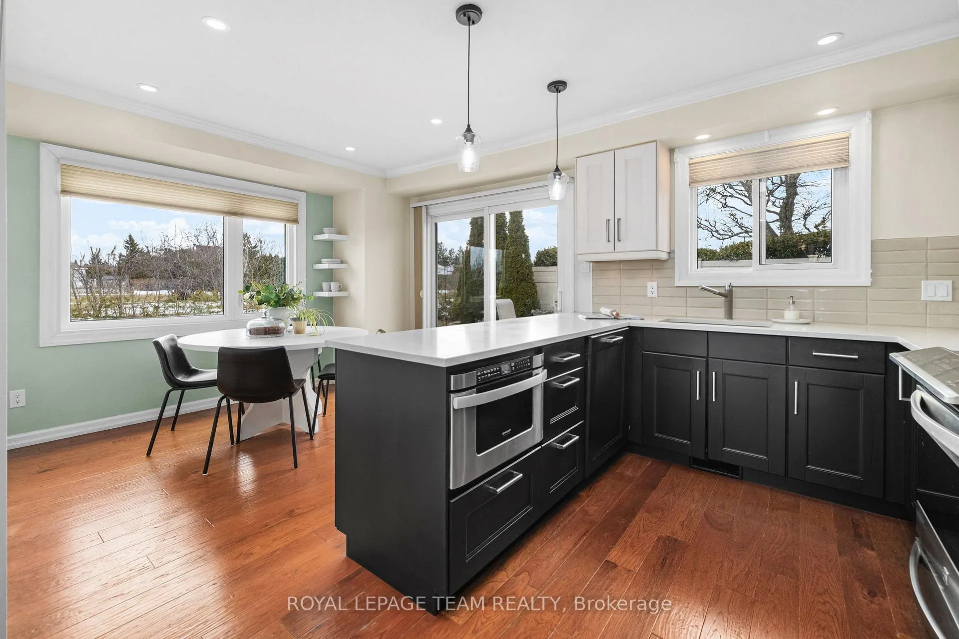 Photo 11 of 28 Conover Street, Ottawa, Craig Henry/Woodvale — HOMEH