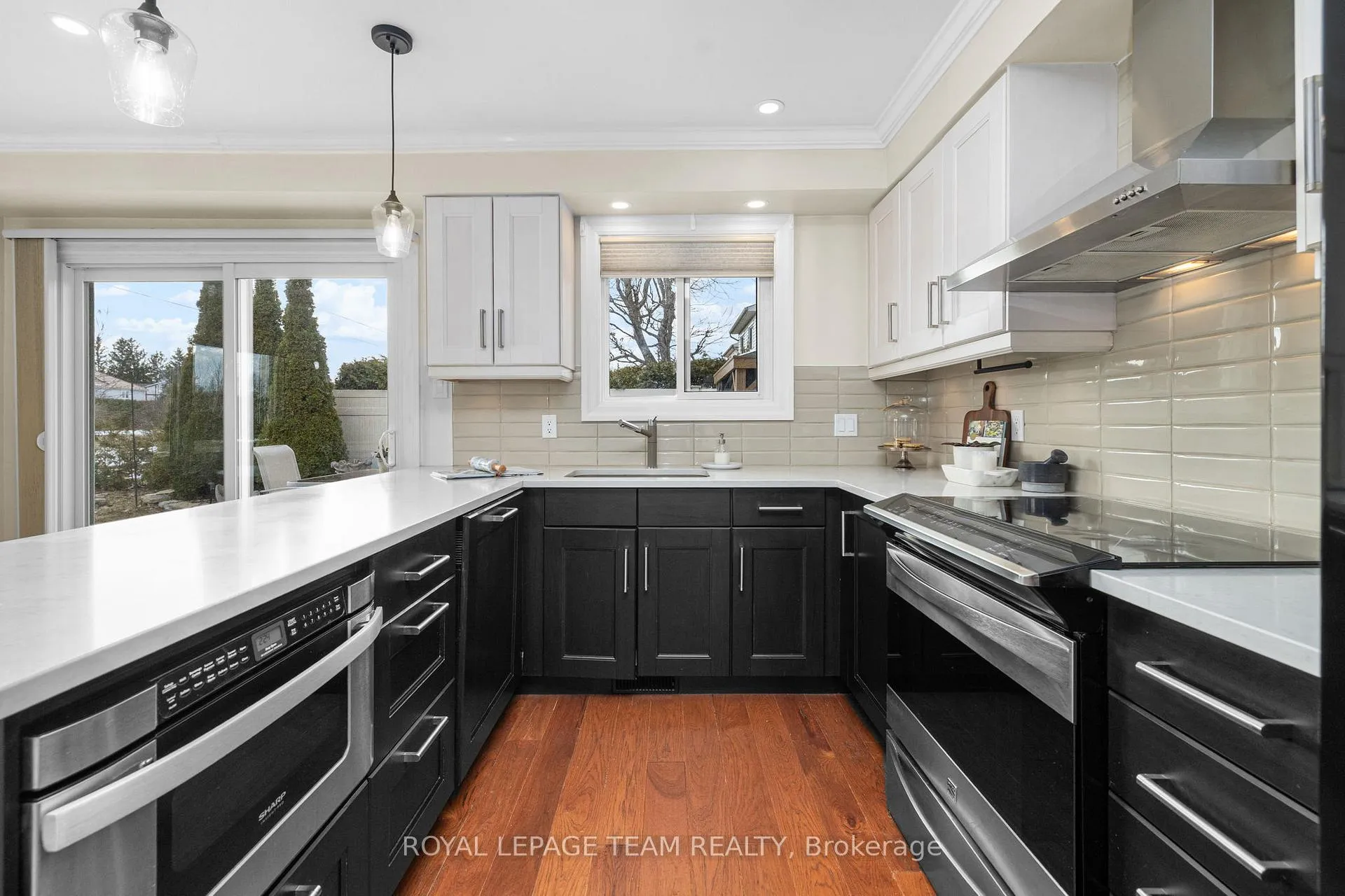 Photo 13 of 28 Conover Street, Ottawa, Craig Henry/Woodvale — HOMEH