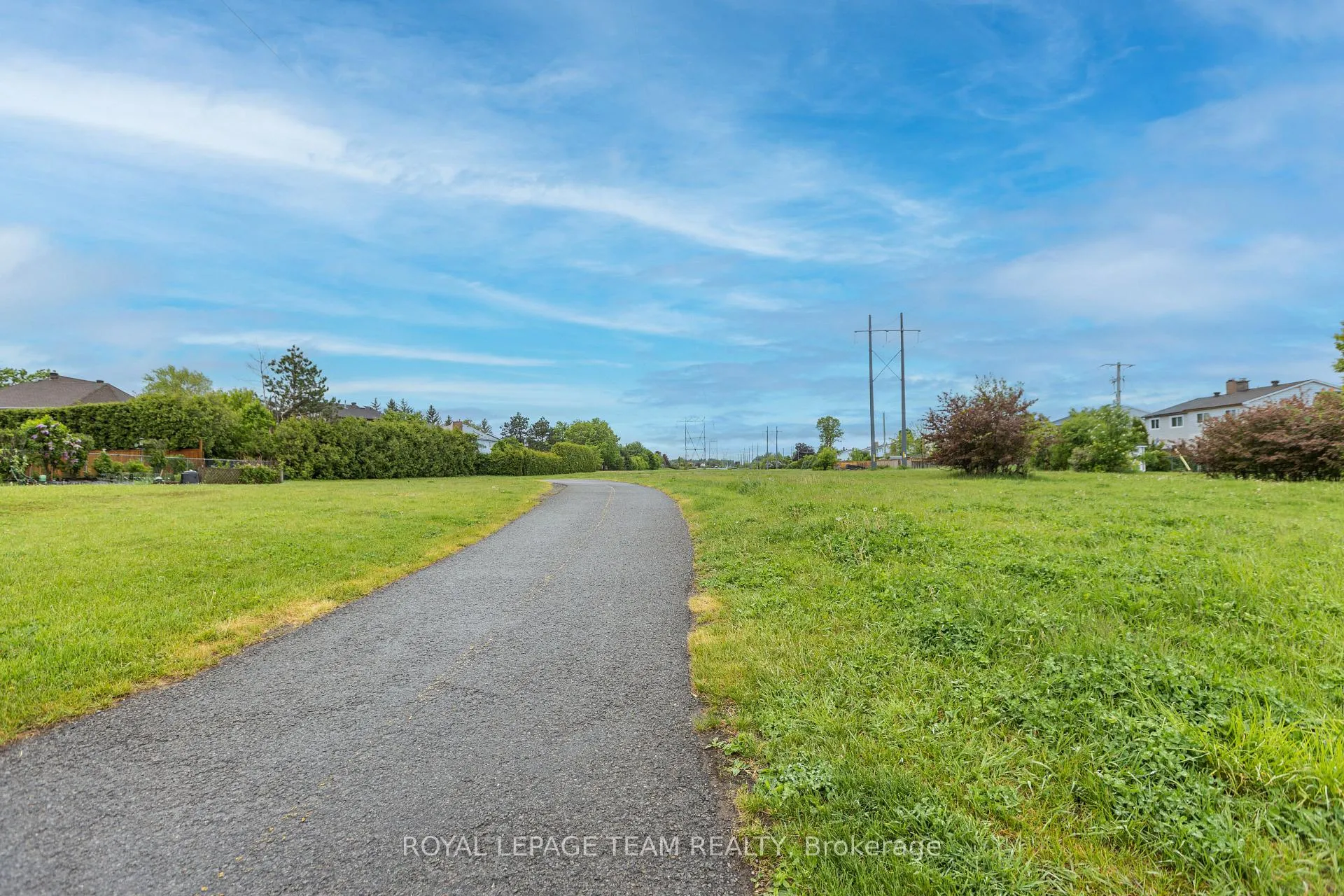 Photo 41 of 28 Conover Street, Ottawa, Craig Henry/Woodvale — HOMEH