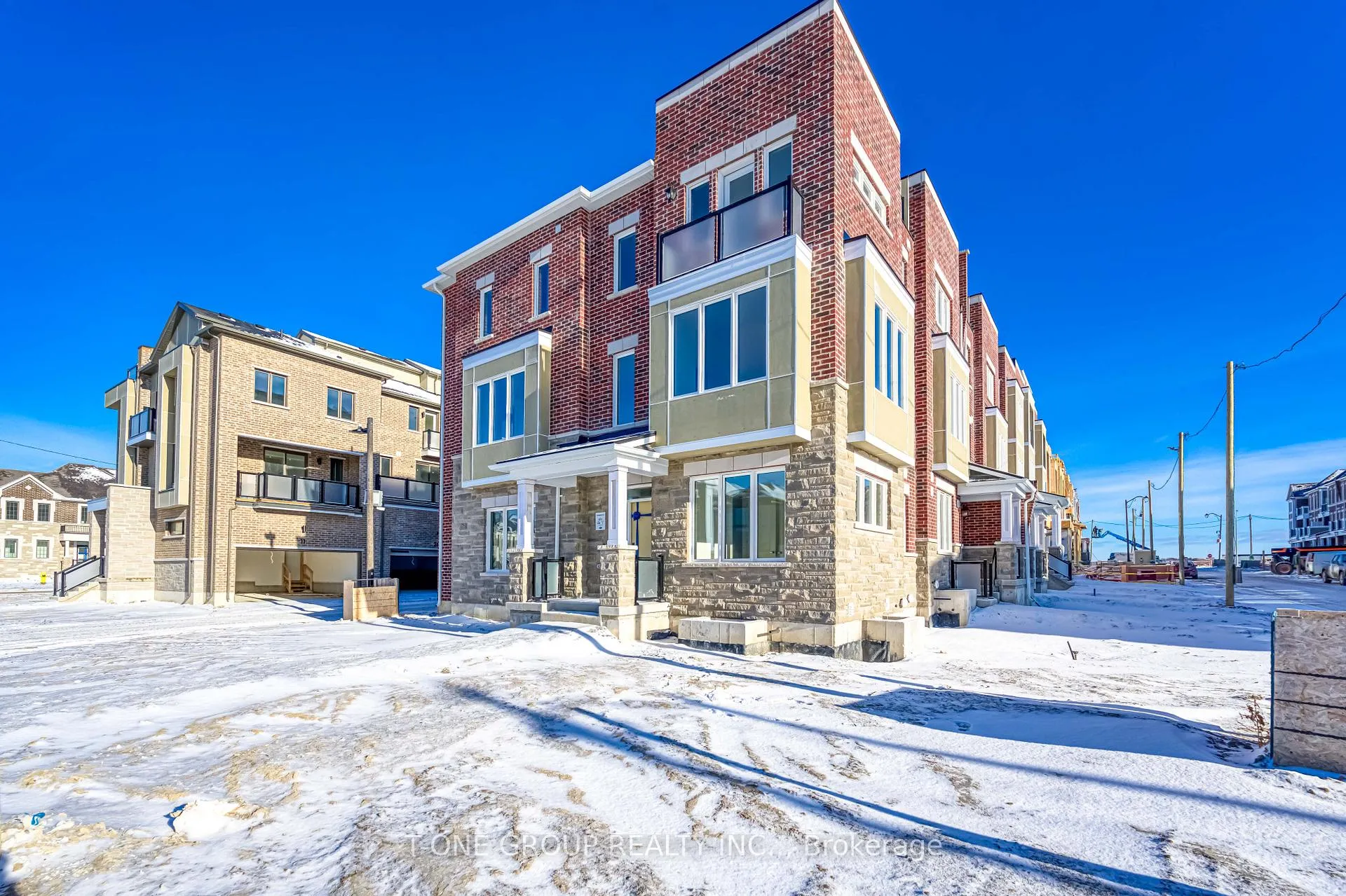 Photo 2 of 7 Sweet Pear Street, Markham, Rural Markham — HOMEH