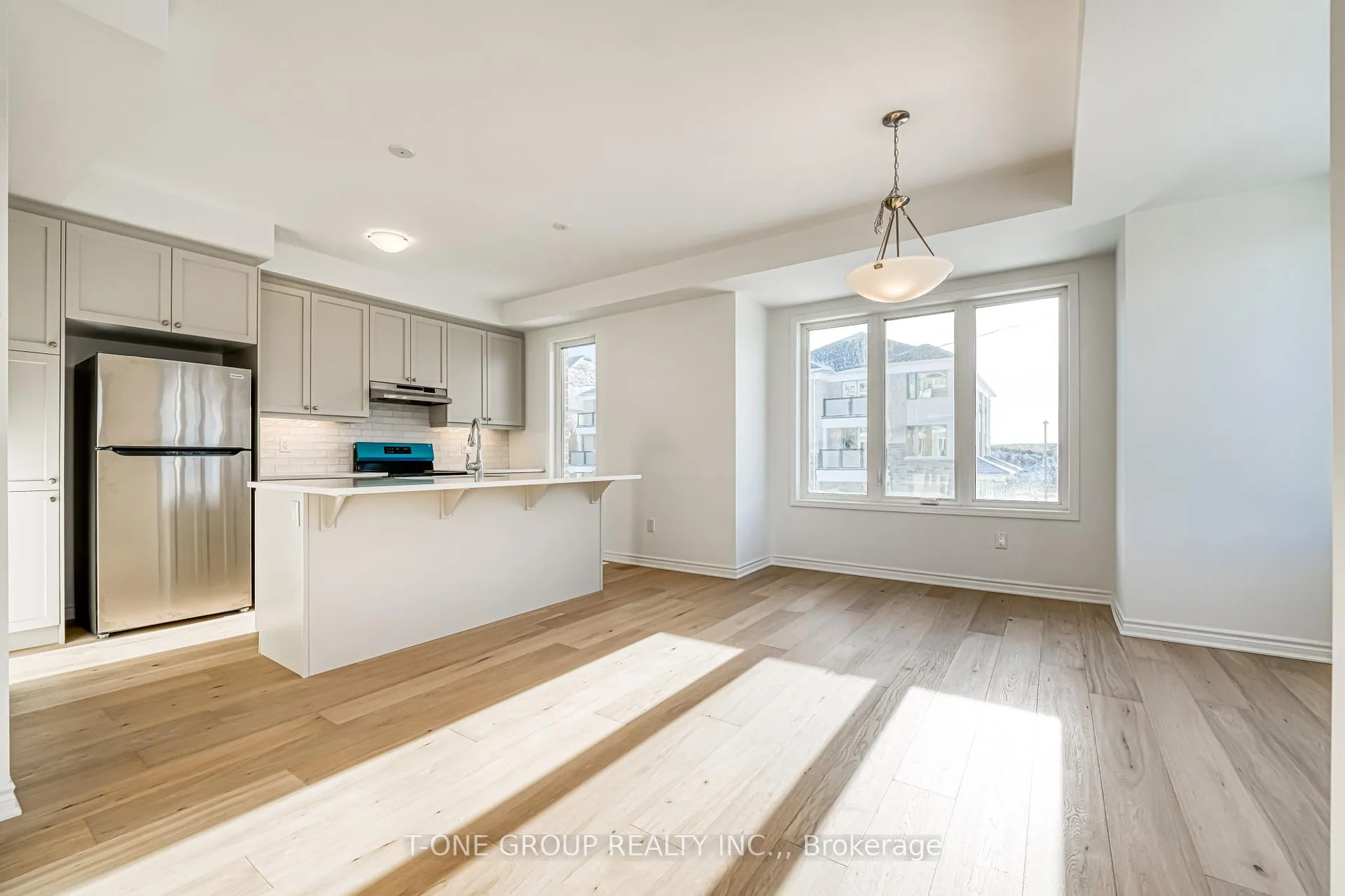 Photo 13 of 7 Sweet Pear Street, Markham, Rural Markham — HOMEH