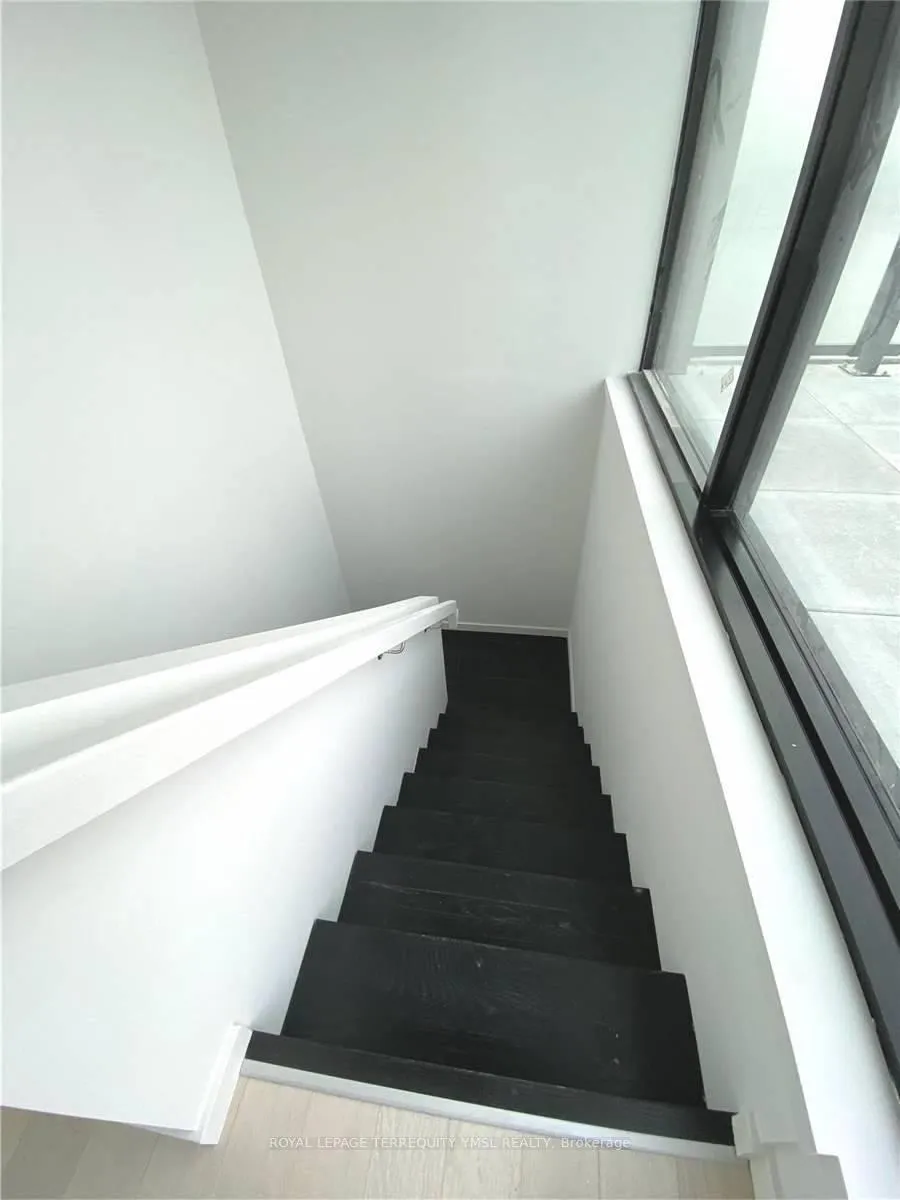 Photo 17 of Unit 816, 7 Smith Crescent, Etobicoke, Stonegate-Queensway — HOMEH