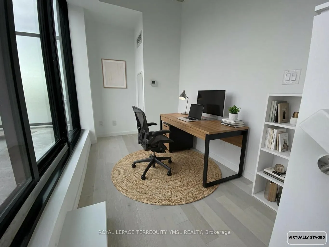 Photo 18 of Unit 816, 7 Smith Crescent, Etobicoke, Stonegate-Queensway — HOMEH