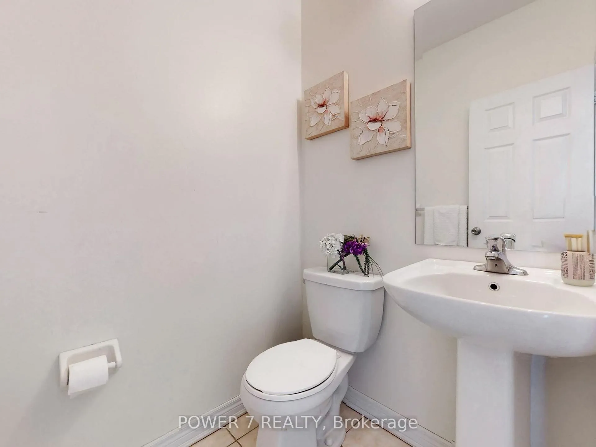 Photo 15 of 25 Black Locust Drive, Markham, Greensborough — HOMEH