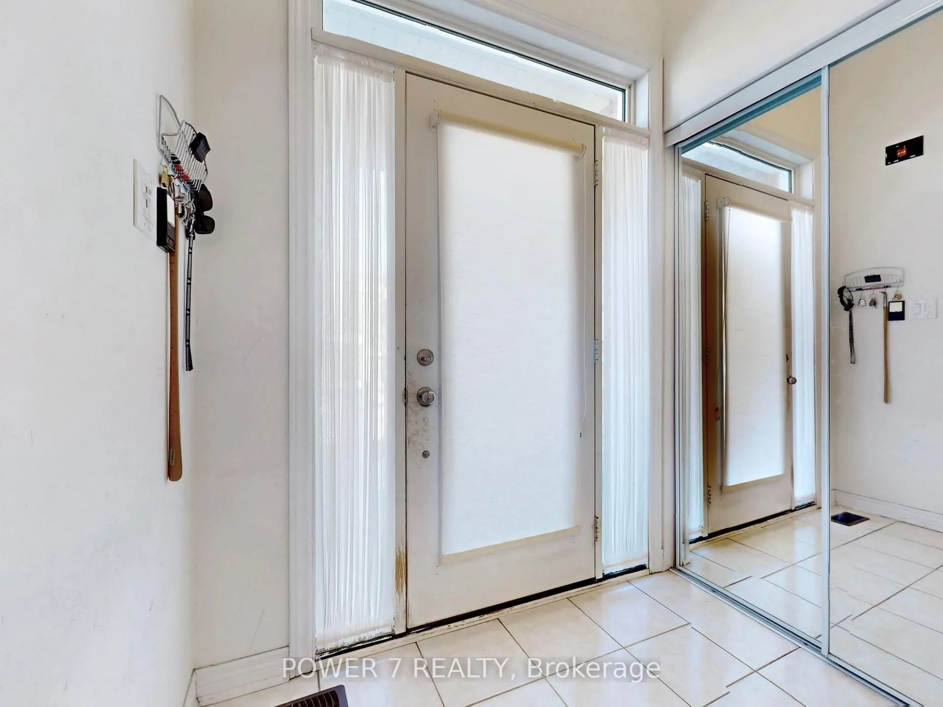 Photo 17 of 25 Black Locust Drive, Markham, Greensborough — HOMEH