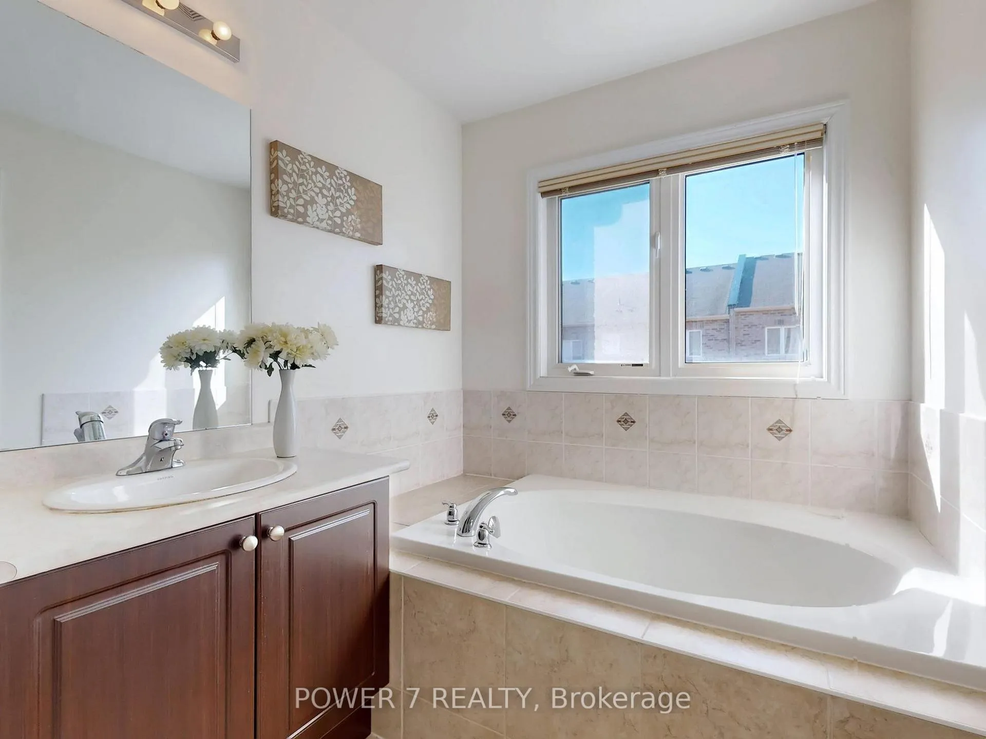 Photo 24 of 25 Black Locust Drive, Markham, Greensborough — HOMEH