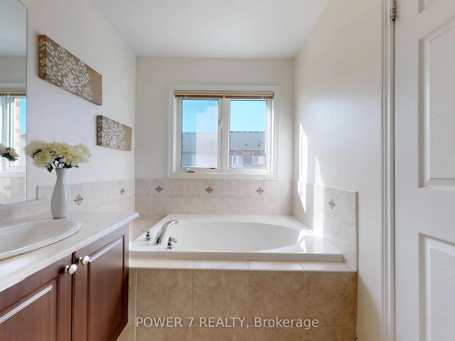 Photo 25 of 25 Black Locust Drive, Markham, Greensborough — HOMEH