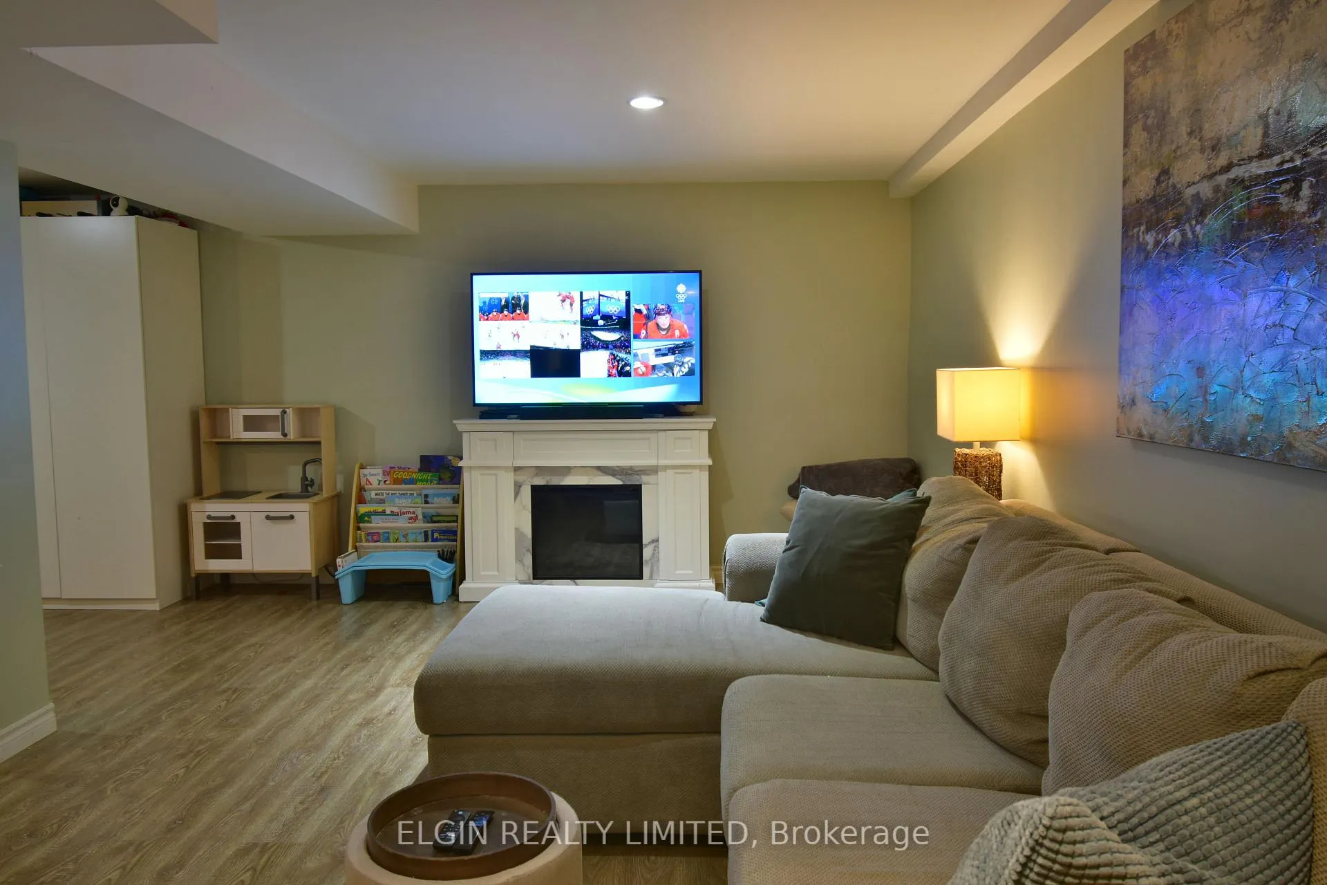 Photo 25 of 24 Dyer Street, St. Thomas — HOMEH
