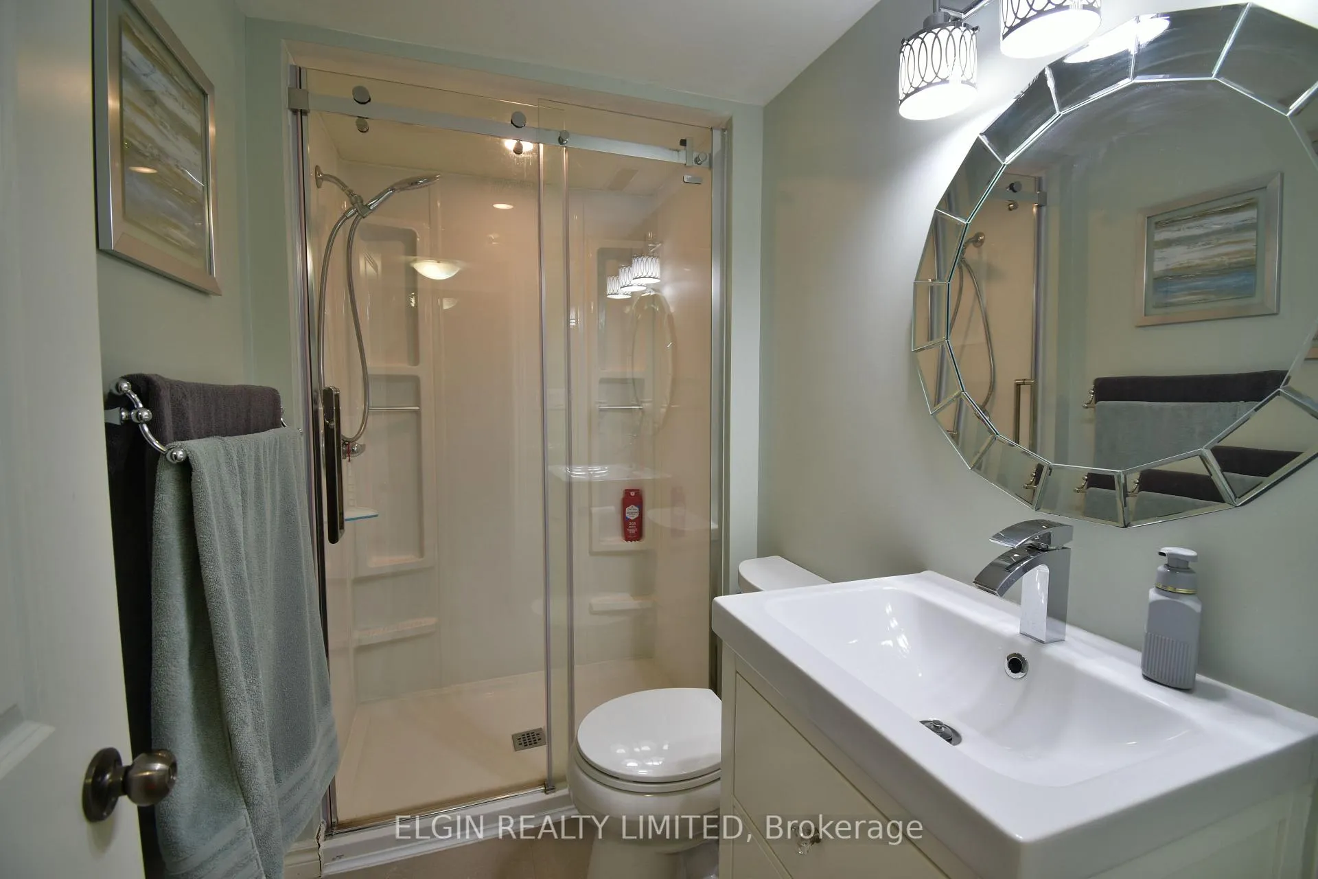 Photo 31 of 24 Dyer Street, St. Thomas — HOMEH