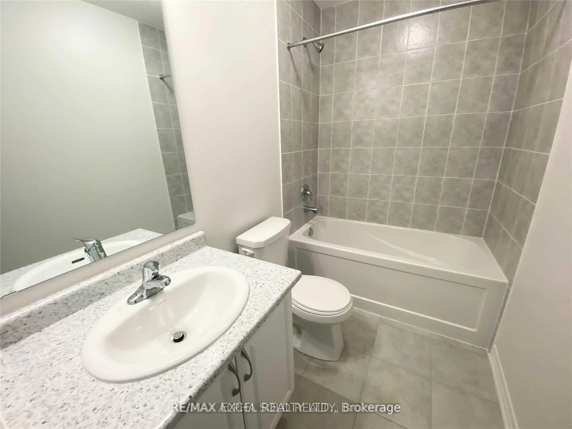 Photo 11 of 51 Saigen Lane, Markham, Box Grove — HOMEH
