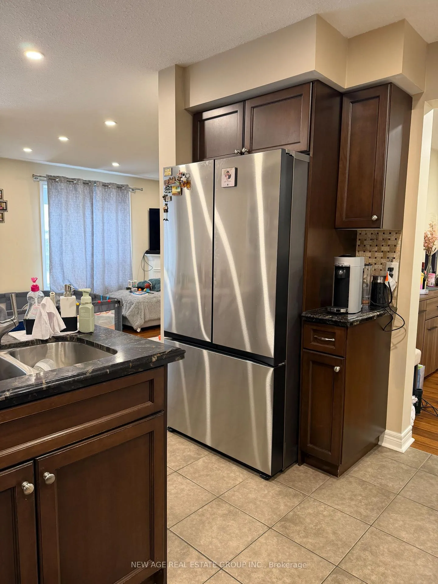Photo 4 of 16 Linke Place, Guelph, Grange Road — HOMEH