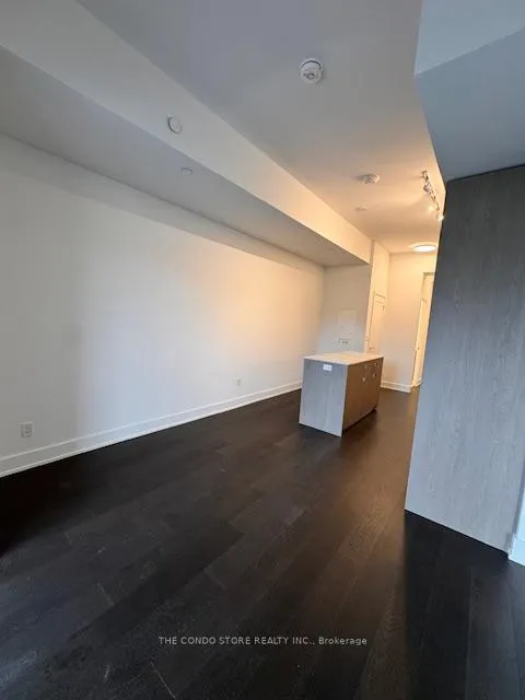 Photo 5 of Unit 301, 8 Manor Road W, Toronto, Yonge-Eglinton — HOMEH