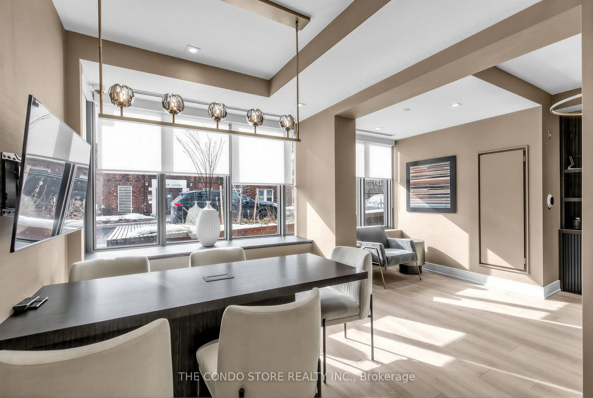 Photo 14 of Unit 301, 8 Manor Road W, Toronto, Yonge-Eglinton — HOMEH