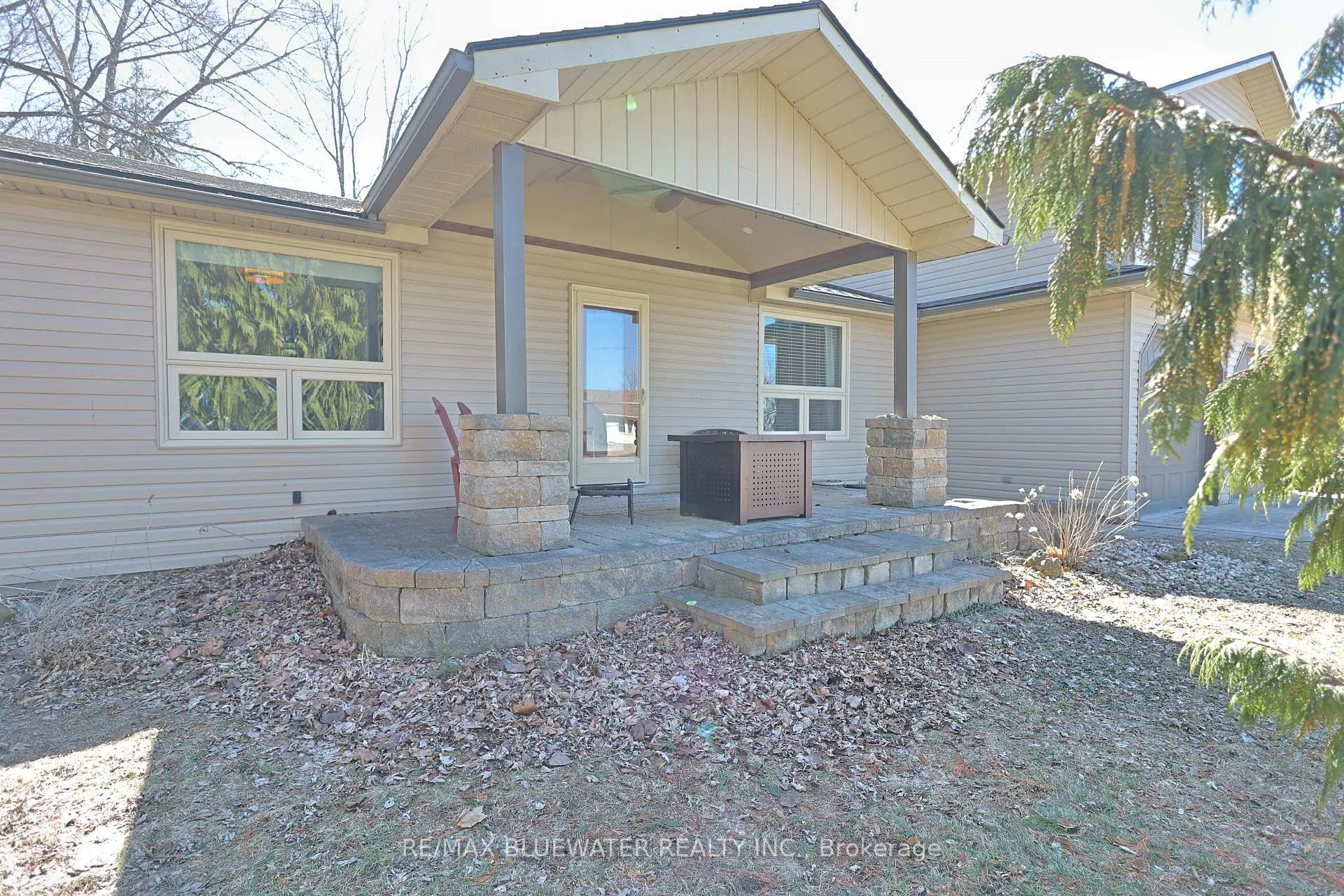 Photo 9 of 5333 Broadview Avenue, Lambton Shores — HOMEH