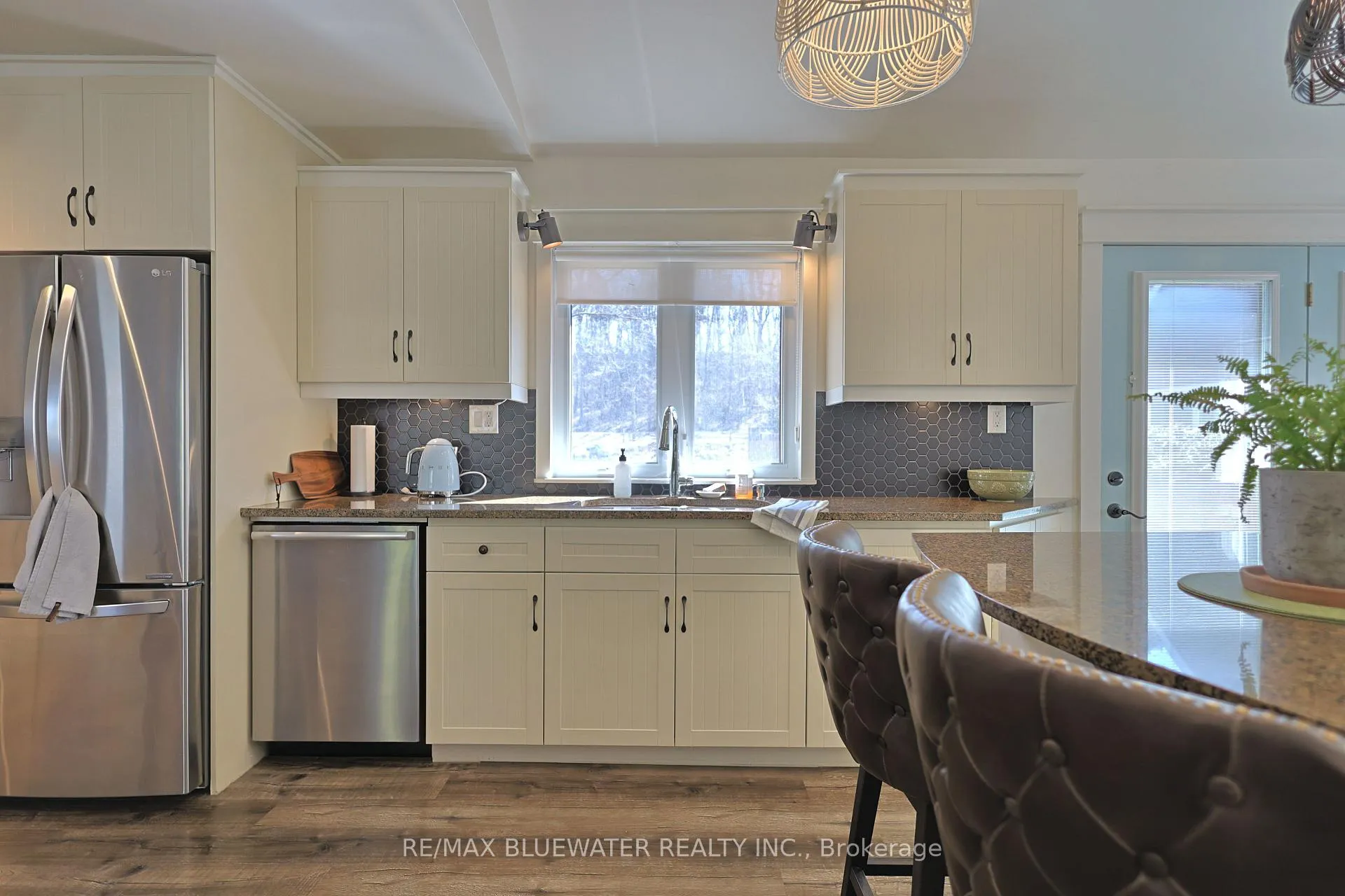 Photo 19 of 5333 Broadview Avenue, Lambton Shores — HOMEH