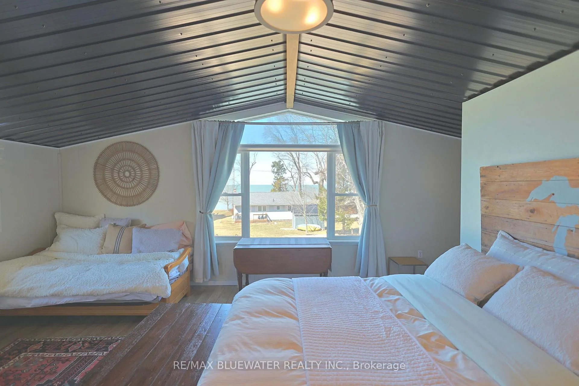 Photo 33 of 5333 Broadview Avenue, Lambton Shores — HOMEH