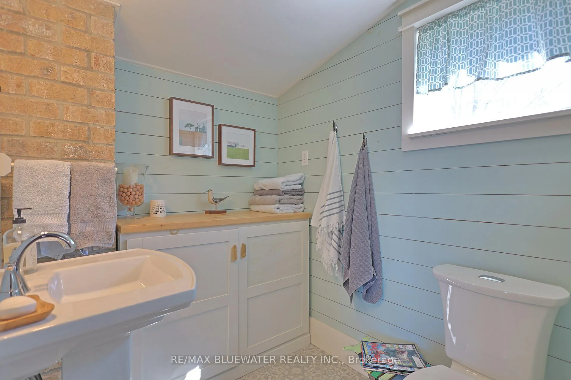 Photo 37 of 5333 Broadview Avenue, Lambton Shores — HOMEH