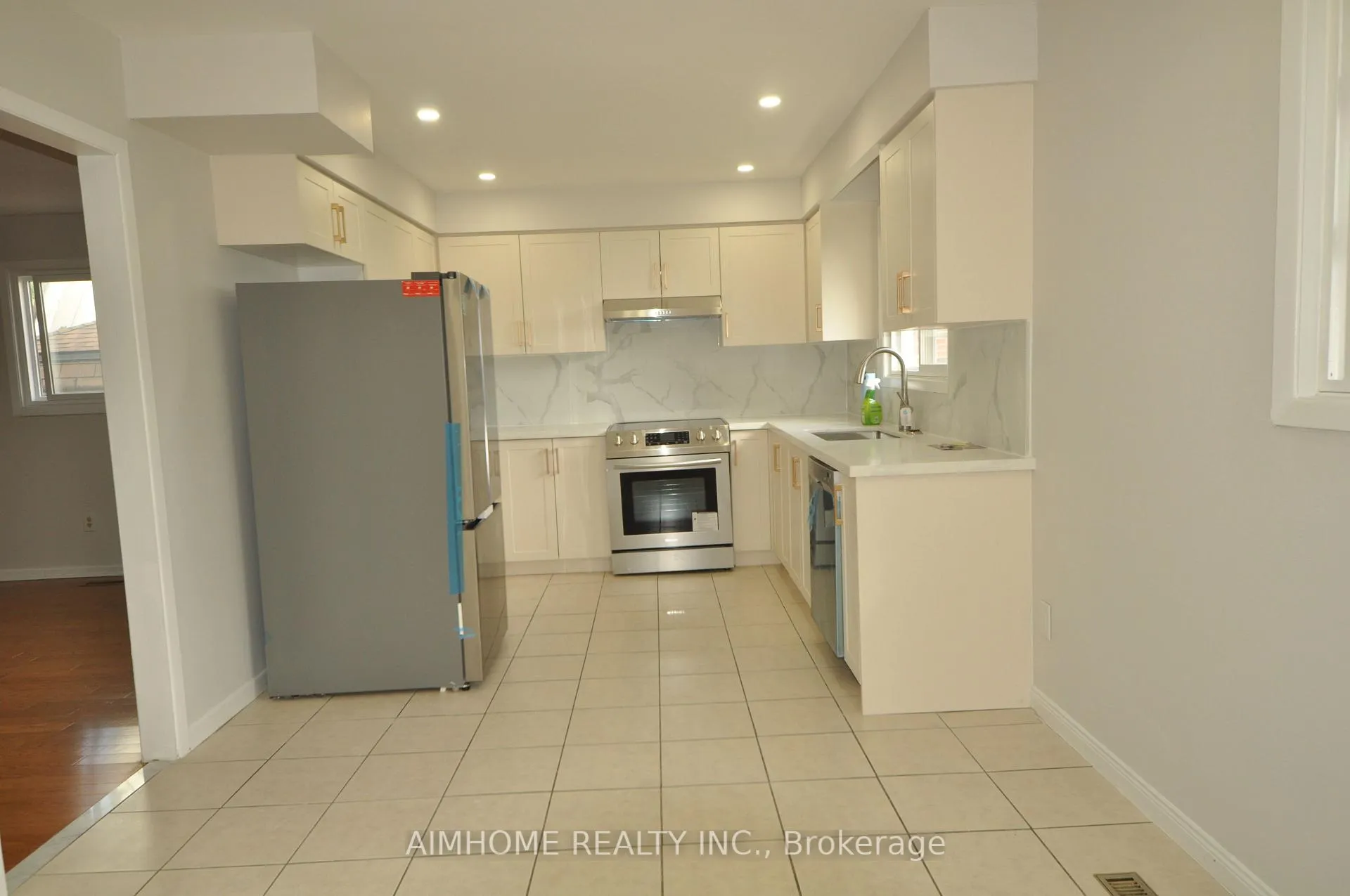 Photo 3 of 36 Flowervale Road, Markham, German Mills — HOMEH
