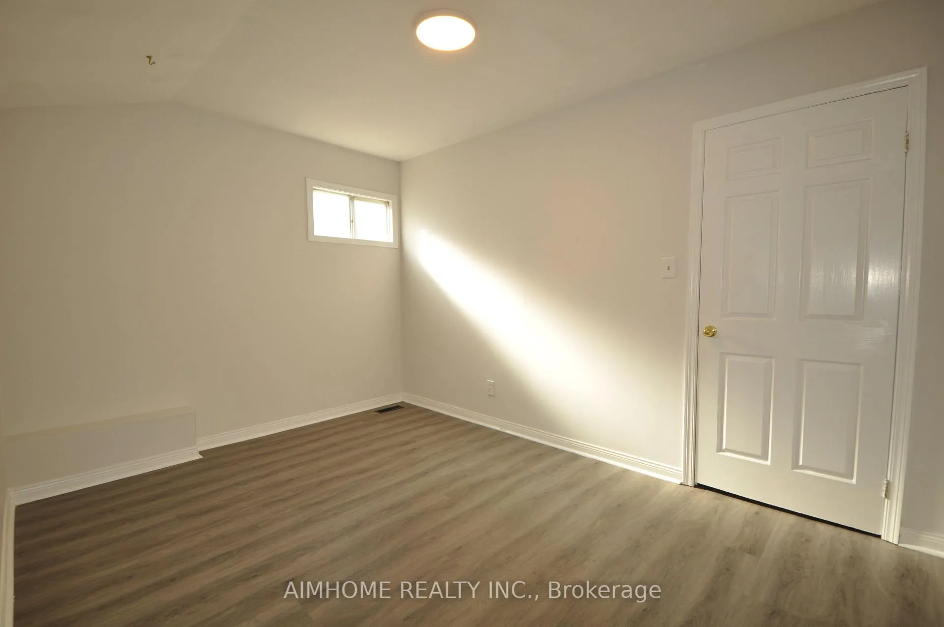 Photo 12 of 36 Flowervale Road, Markham, German Mills — HOMEH