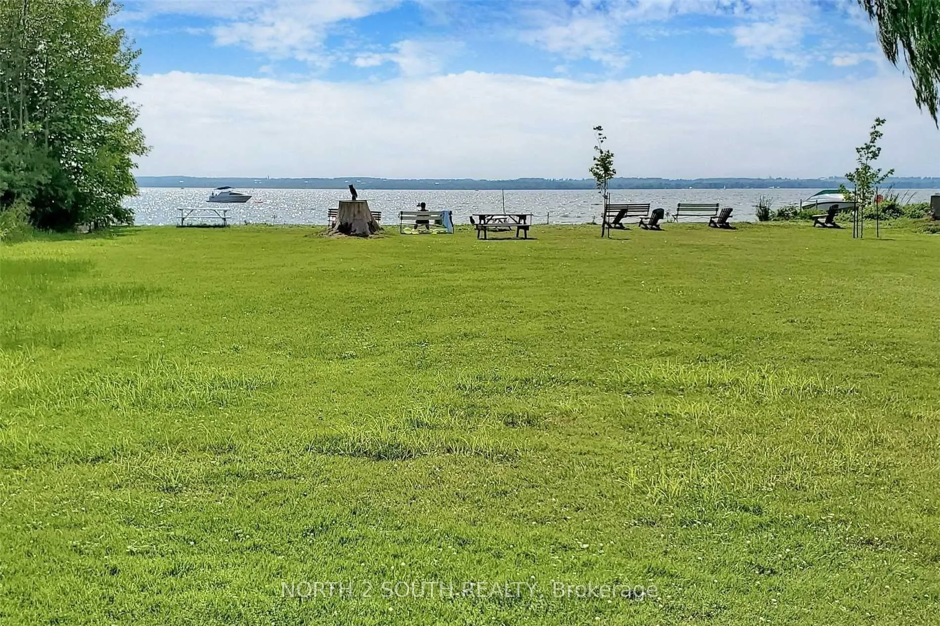 Photo 4 of 202 Garden Avenue, Georgina, Keswick North — HOMEH