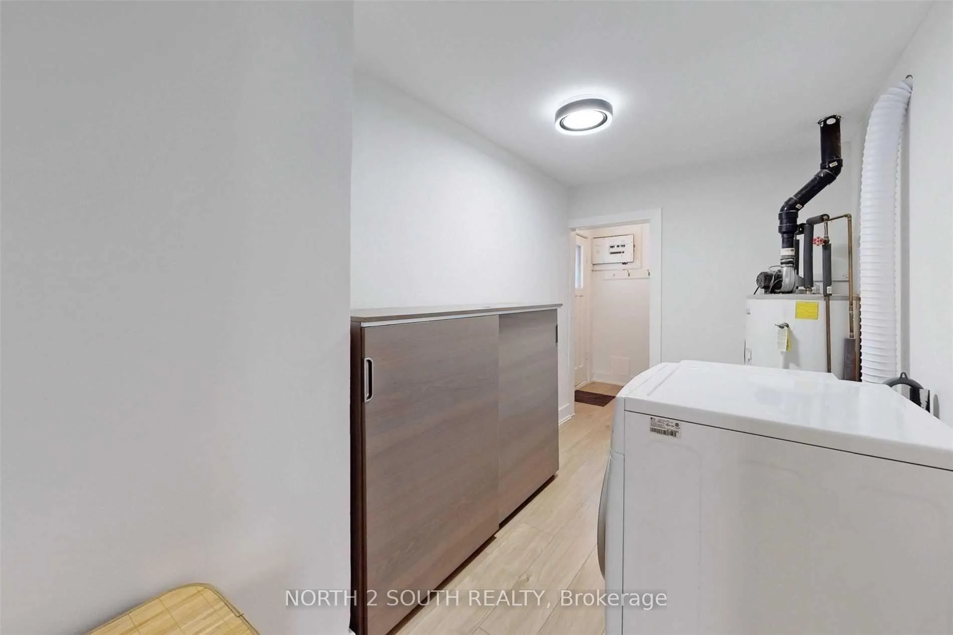Photo 29 of 202 Garden Avenue, Georgina, Keswick North — HOMEH