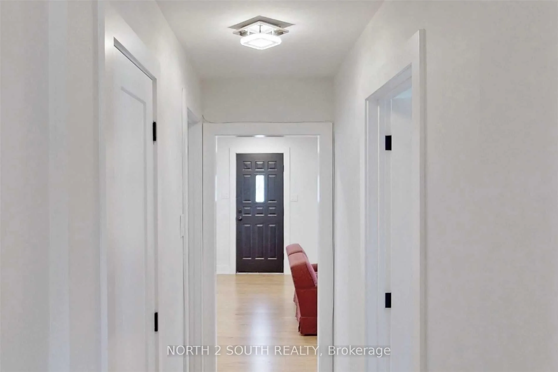 Photo 30 of 202 Garden Avenue, Georgina, Keswick North — HOMEH