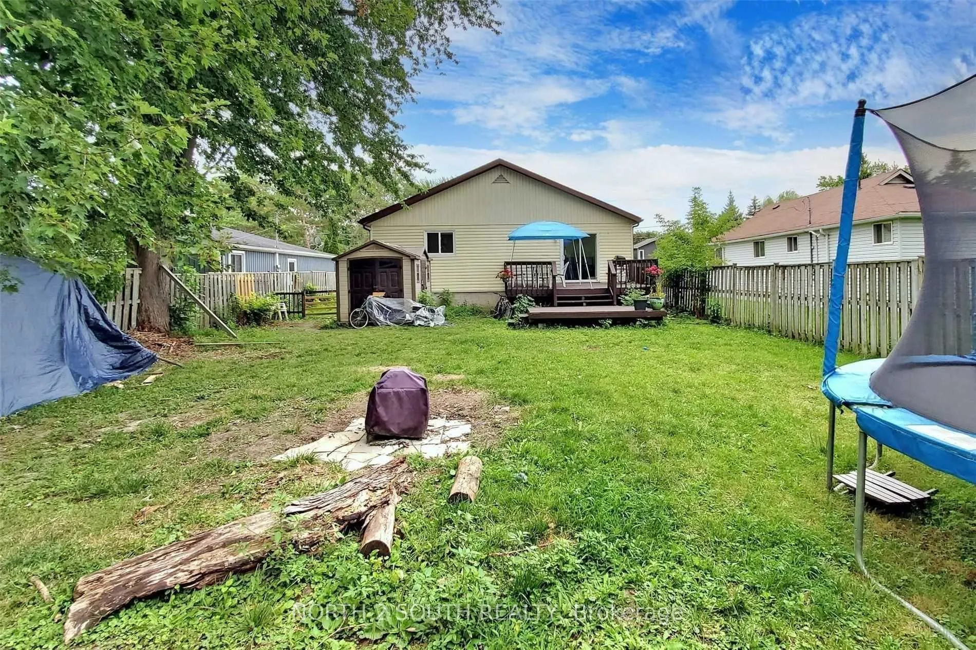 Photo 31 of 202 Garden Avenue, Georgina, Keswick North — HOMEH