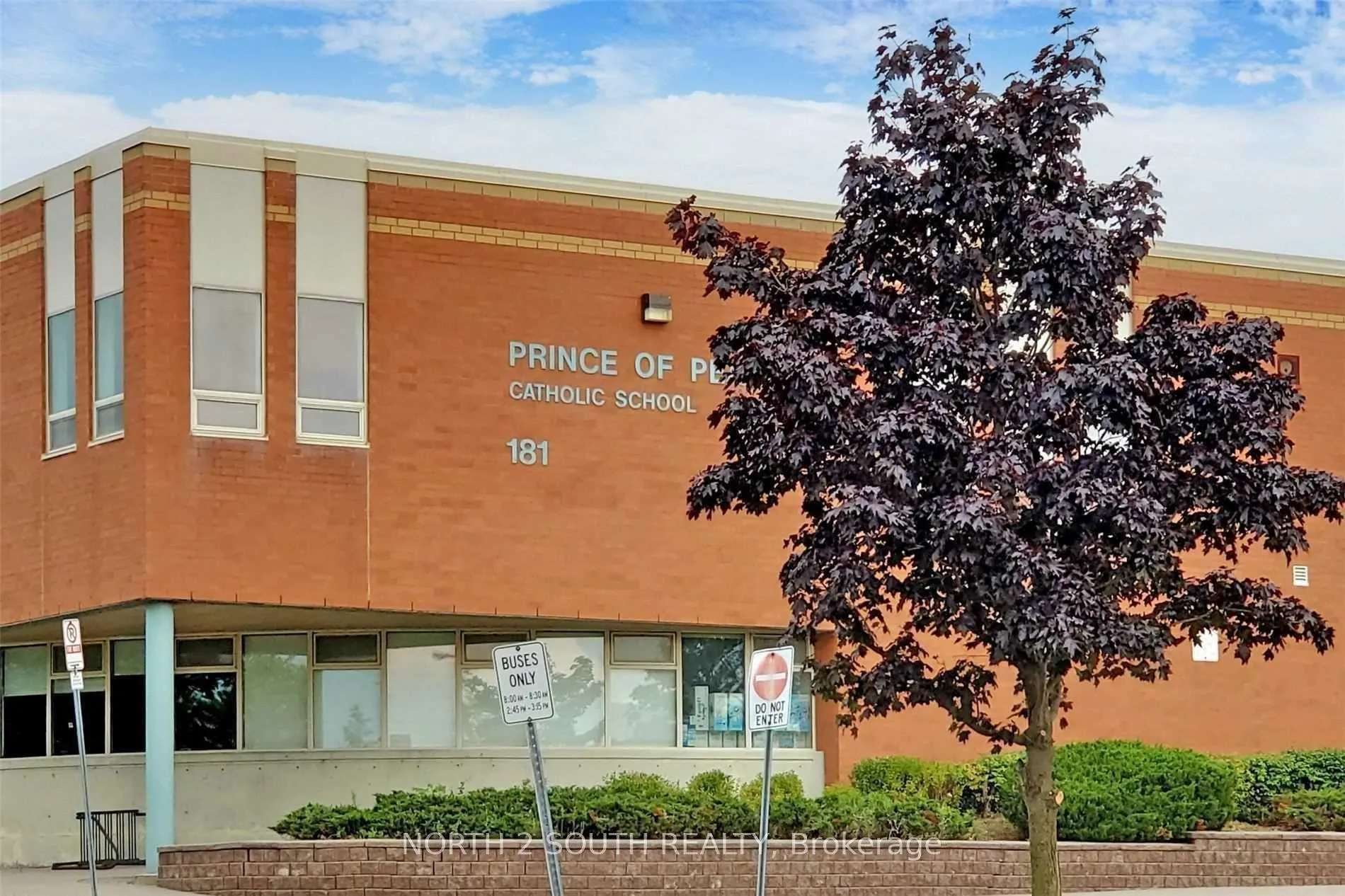 Photo 37 of 202 Garden Avenue, Georgina, Keswick North — HOMEH