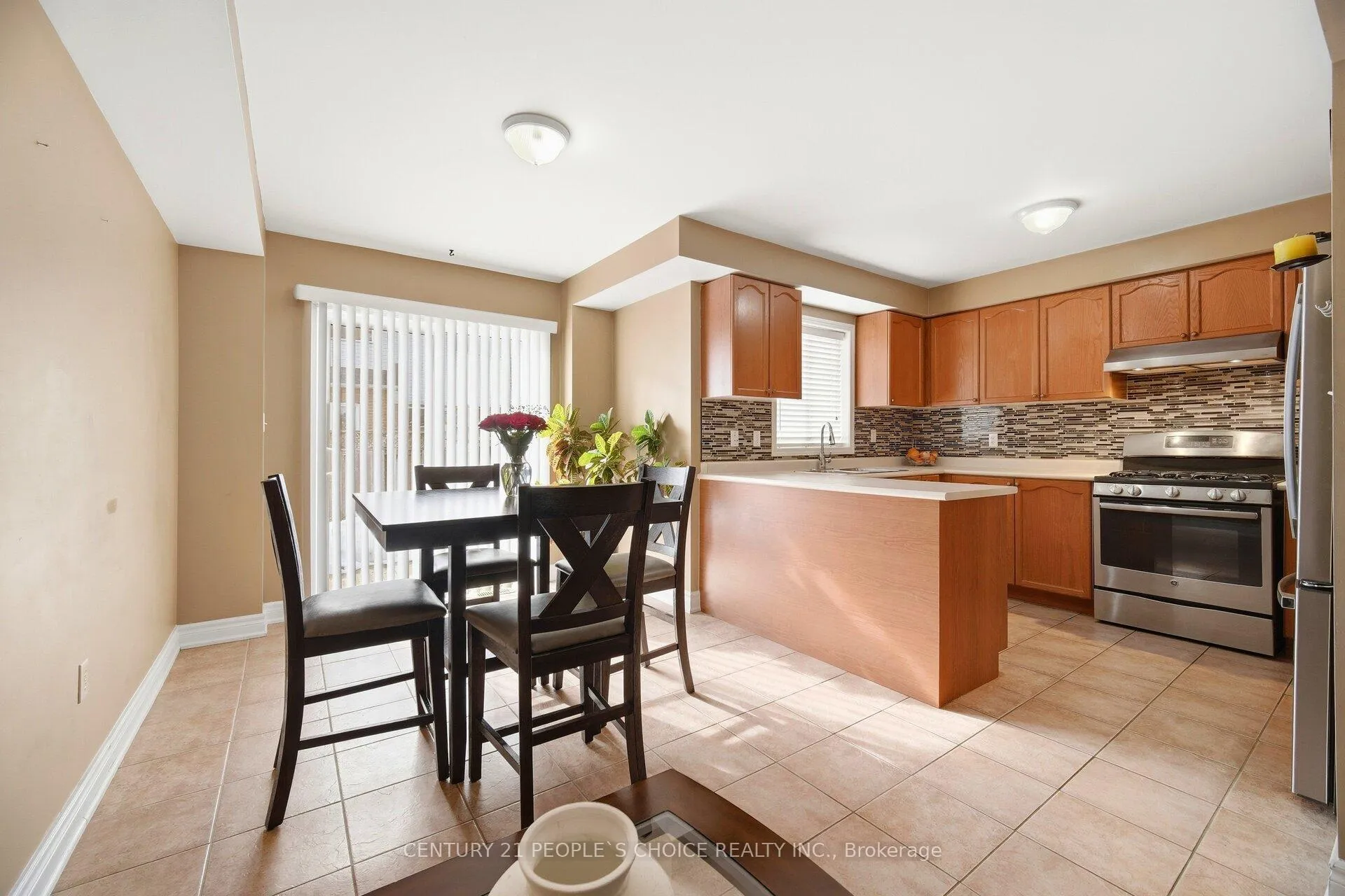 Photo 14 of 157 Panton Trail E, Milton, Dempsey — HOMEH