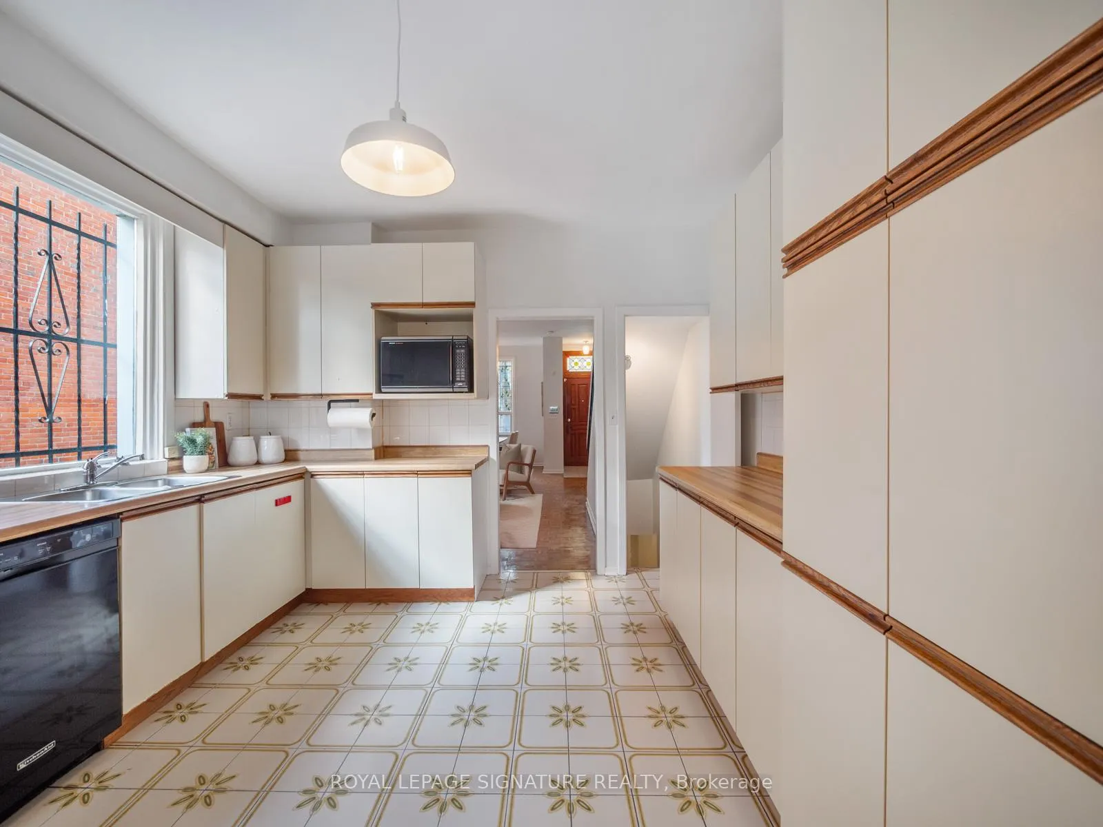 Photo 11 of 487 Sackville Street, Toronto, Cabbagetown-South St. James Town — HOMEH