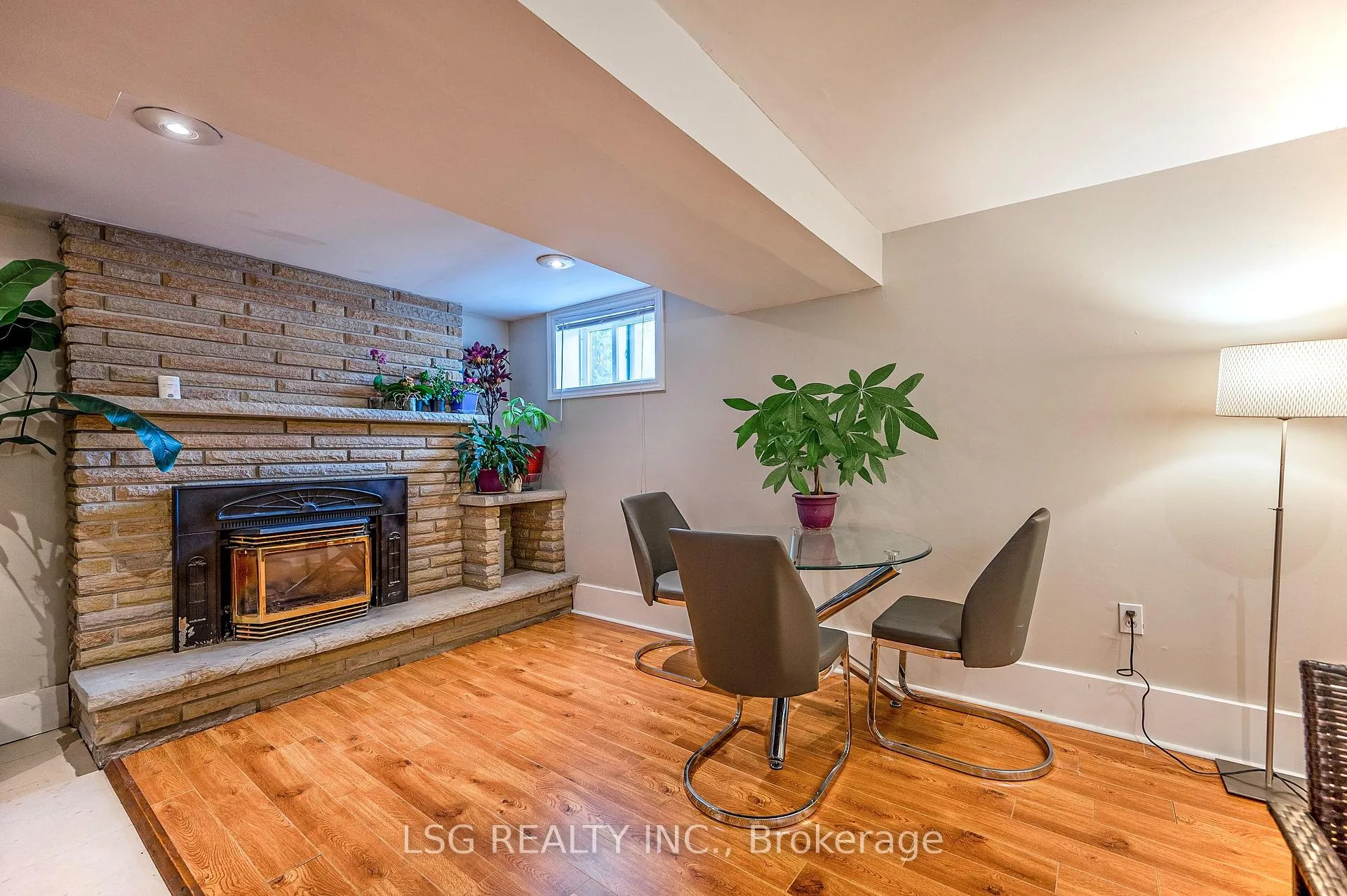Photo 3 of Unit Lower, 182 Lawrence Avenue W, Toronto, Lawrence Park North — HOMEH