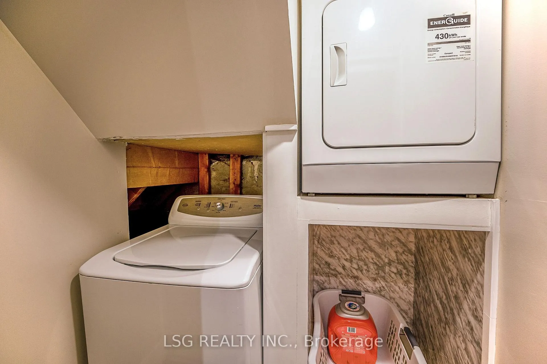 Photo 9 of Unit Lower, 182 Lawrence Avenue W, Toronto, Lawrence Park North — HOMEH