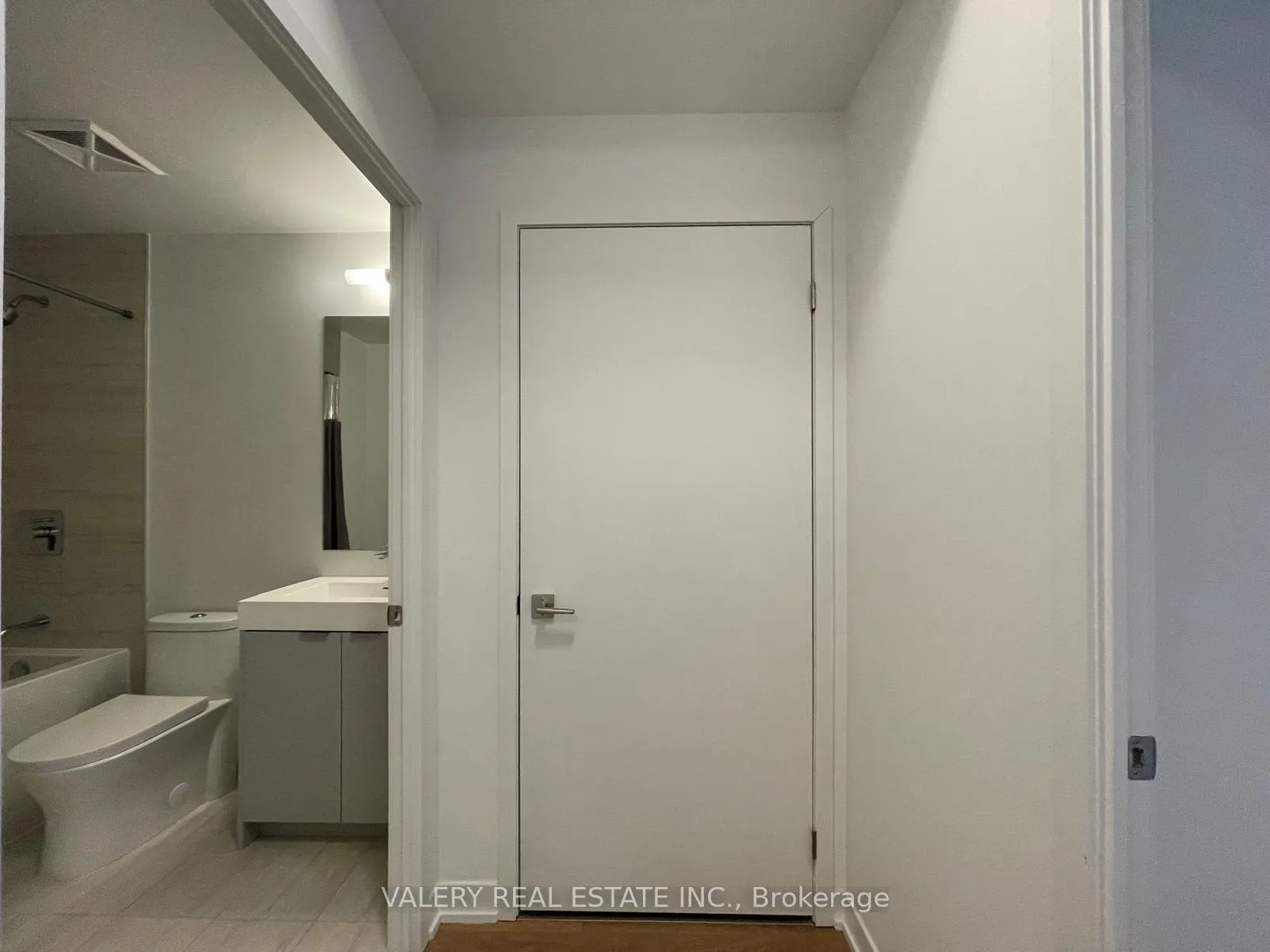 Photo 12 of Unit 1001, 474 Caldari Road, Vaughan, Concord — HOMEH