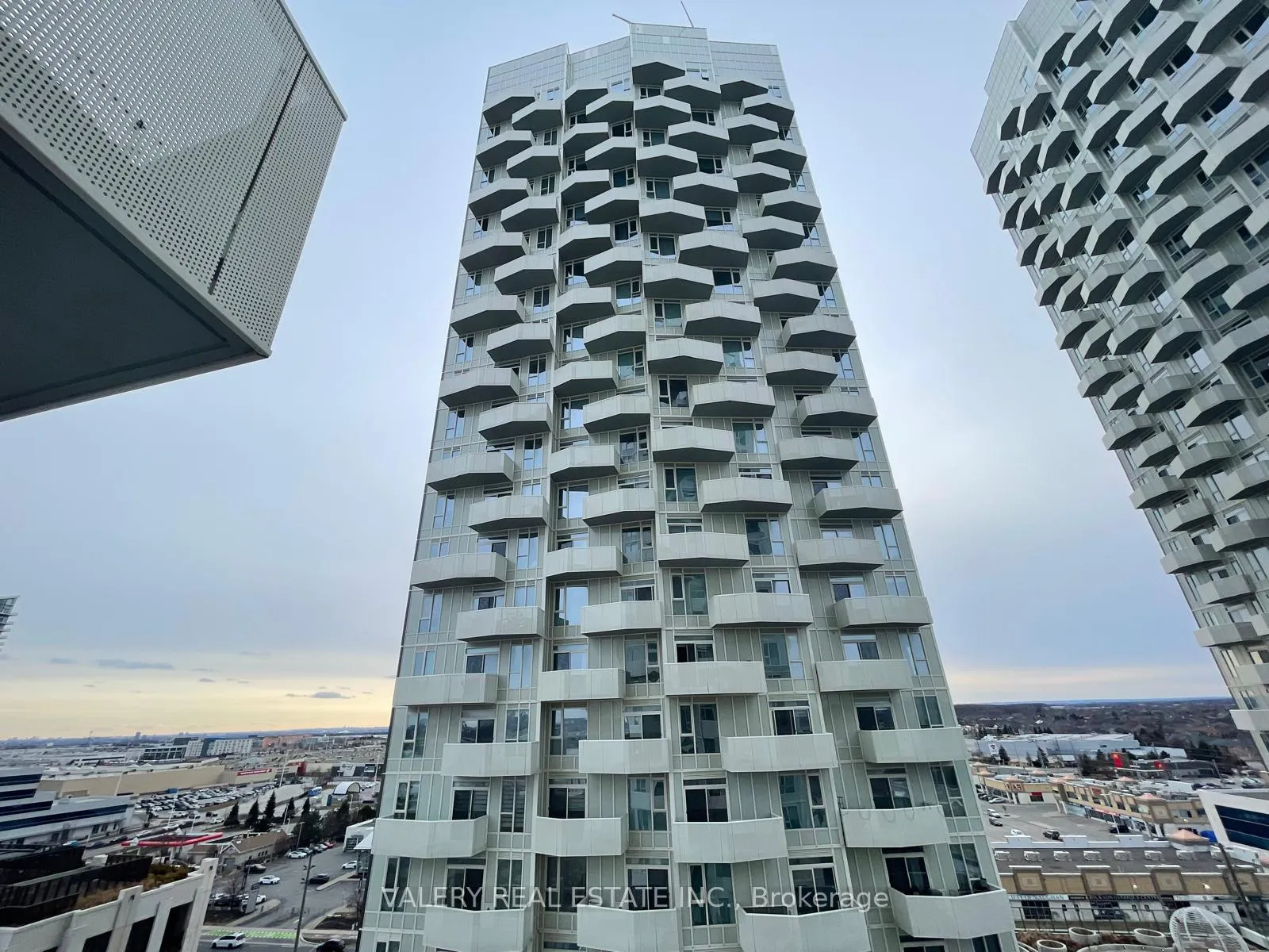 Photo 26 of Unit 1001, 474 Caldari Road, Vaughan, Concord — HOMEH