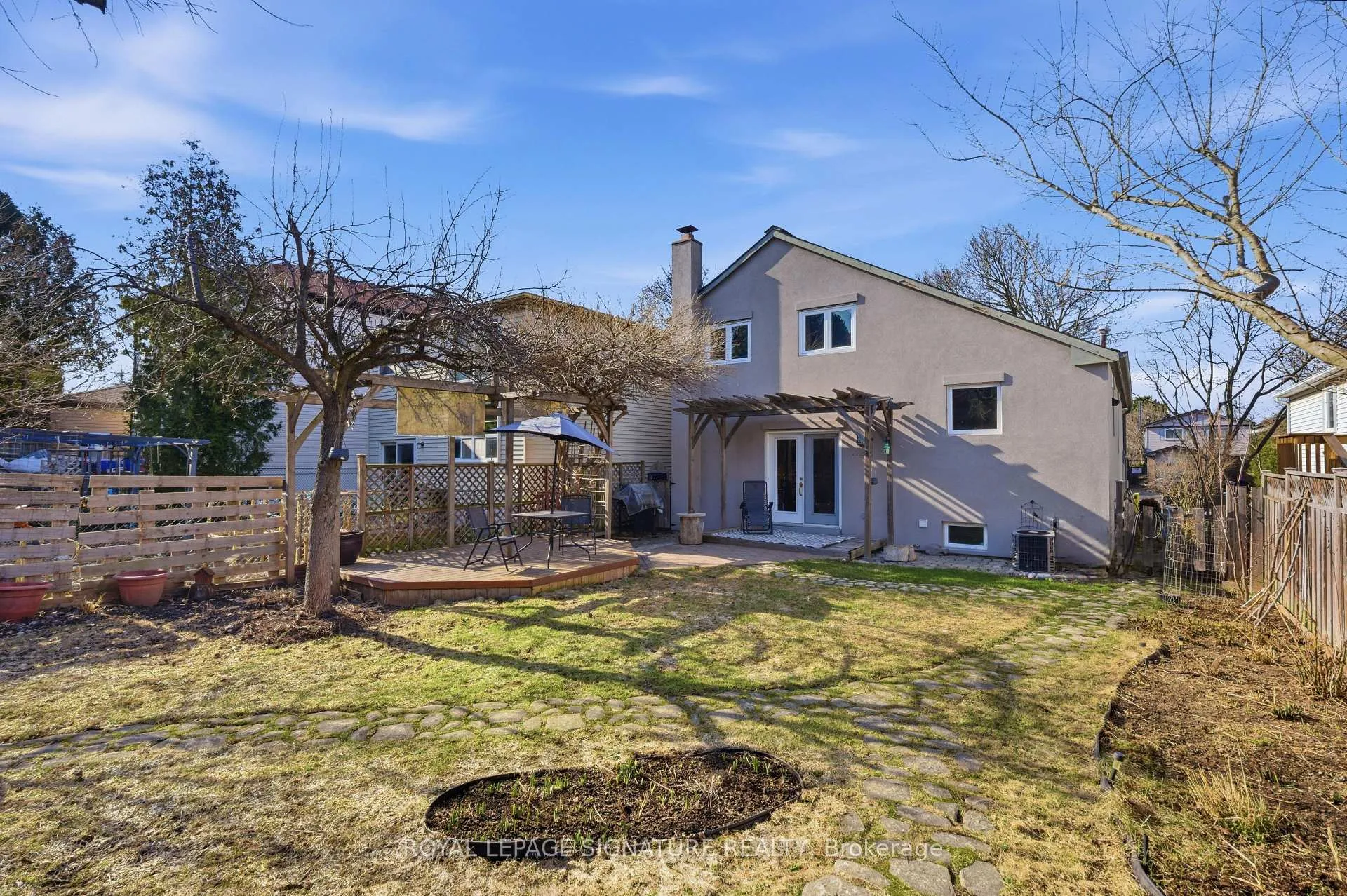 Photo 4 of 127 Snowshoe Crescent, Markham, German Mills — HOMEH