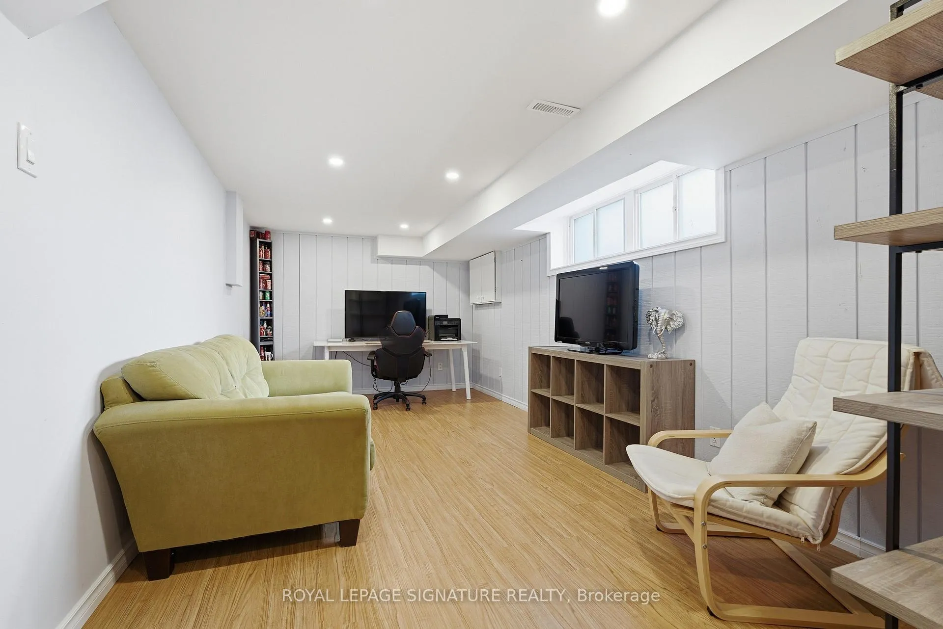 Photo 16 of 127 Snowshoe Crescent, Markham, German Mills — HOMEH
