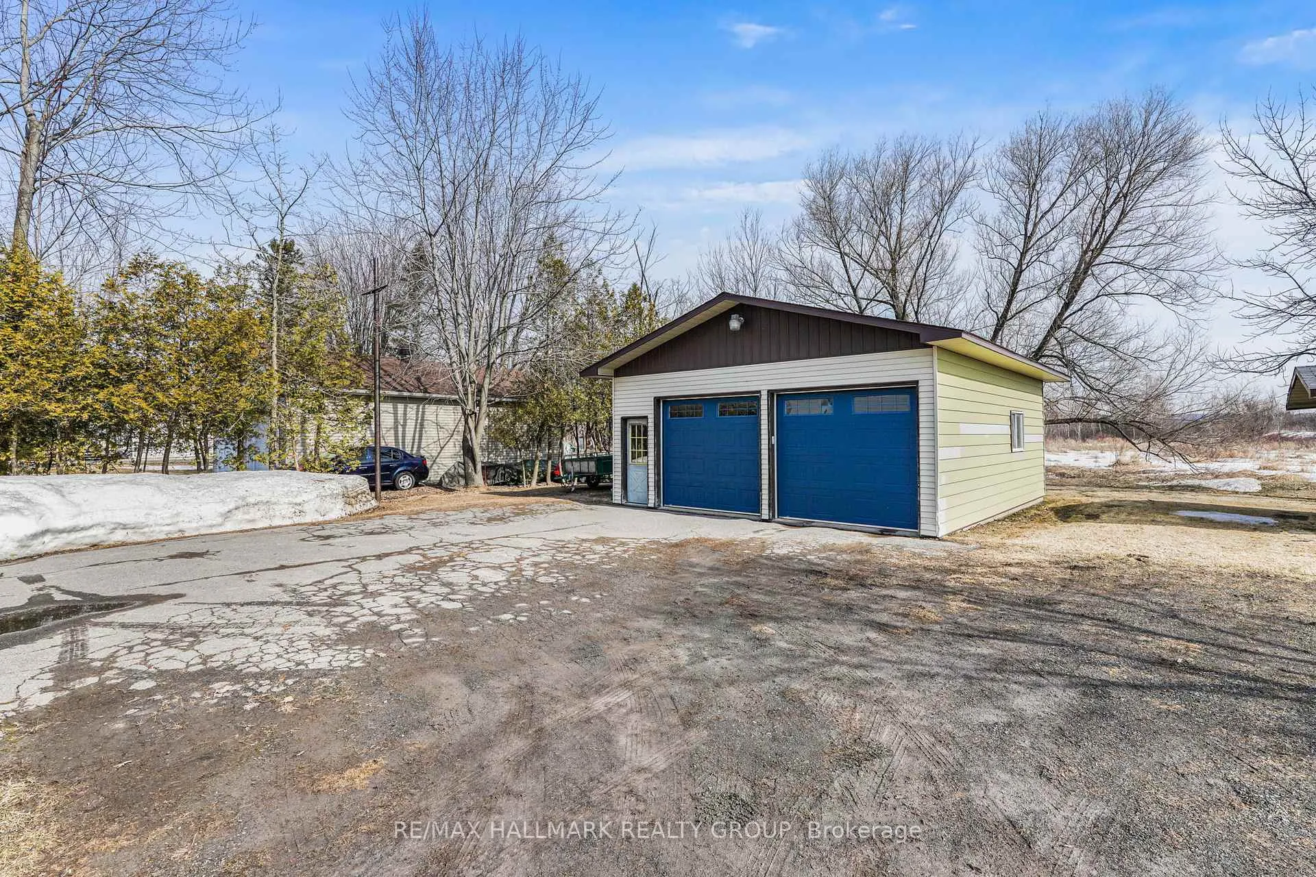 Photo 4 of 1521 County Road 4, Champlain, L'Orignal — HOMEH