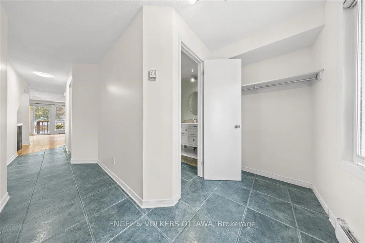 Photo 4 of Unit A, 6748 Jeanne D'arc Boulevard, Ottawa, Convent Glen North — HOMEH