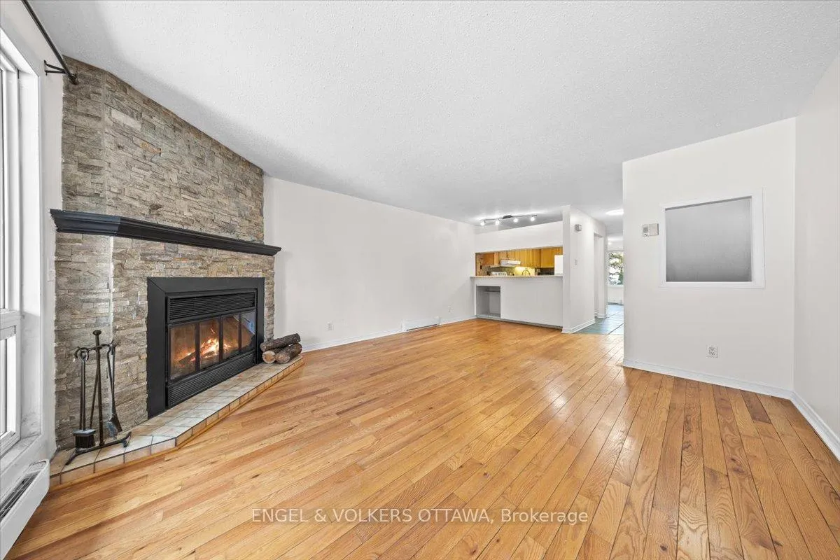 Photo 13 of Unit A, 6748 Jeanne D'arc Boulevard, Ottawa, Convent Glen North — HOMEH