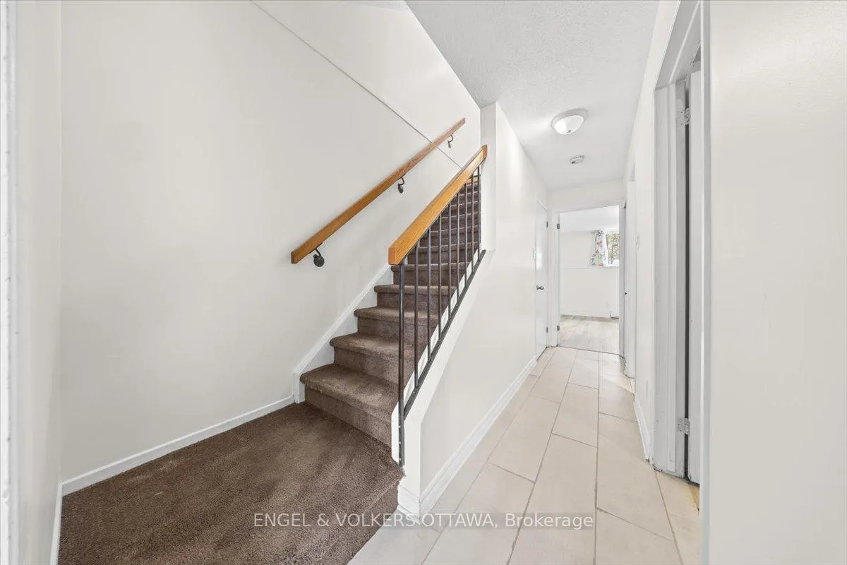 Photo 16 of Unit A, 6748 Jeanne D'arc Boulevard, Ottawa, Convent Glen North — HOMEH
