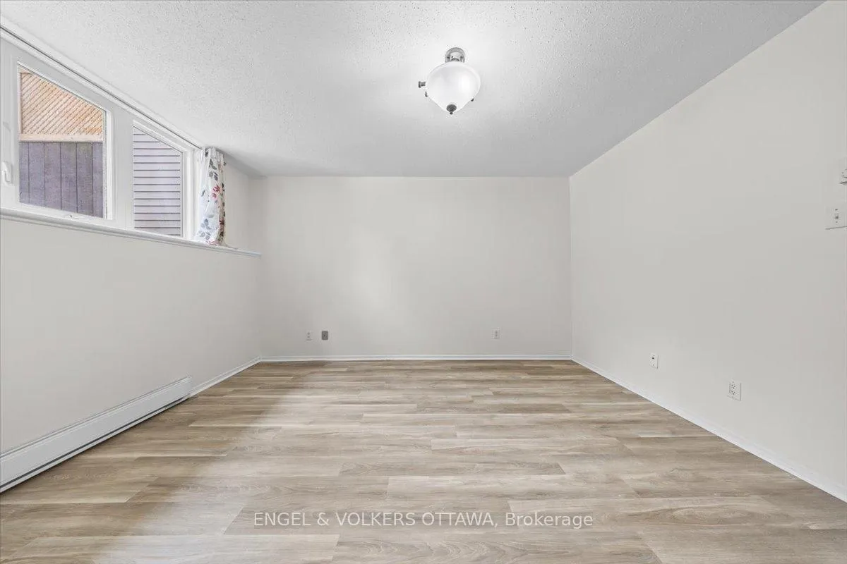 Photo 18 of Unit A, 6748 Jeanne D'arc Boulevard, Ottawa, Convent Glen North — HOMEH