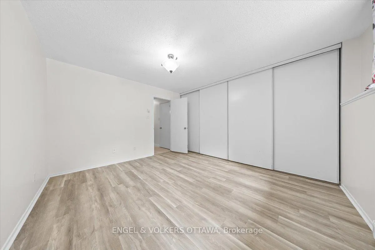 Photo 19 of Unit A, 6748 Jeanne D'arc Boulevard, Ottawa, Convent Glen North — HOMEH